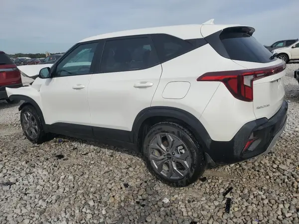 KNDEPCAA1R7622511 2024 KIA SELTOS - Image 2