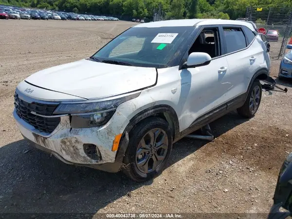 KNDEPCAA1R7645187 2024 KIA SELTOS - Image 2