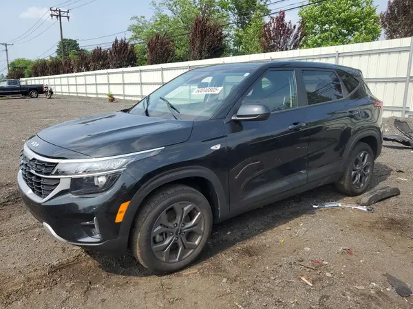 KNDEPCAA1R7658523 2024 KIA SELTOS - Image 1