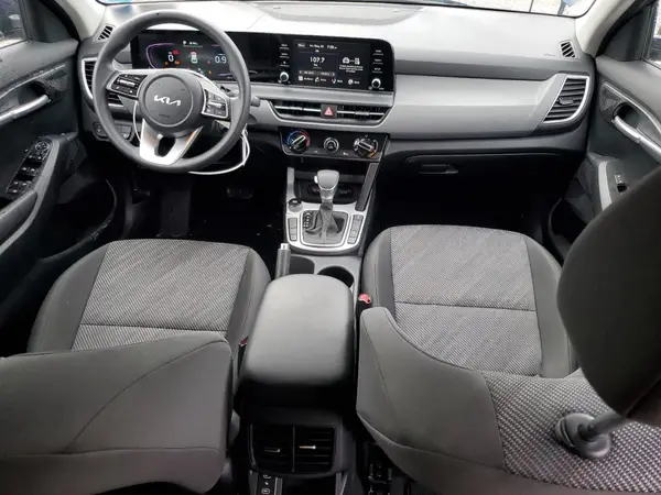 KNDEPCAA1S7671746 2025 KIA SELTOS - Image 8
