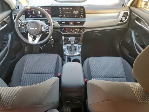 KNDEPCAA1T7837992 2026 KIA SELTOS - Image 8