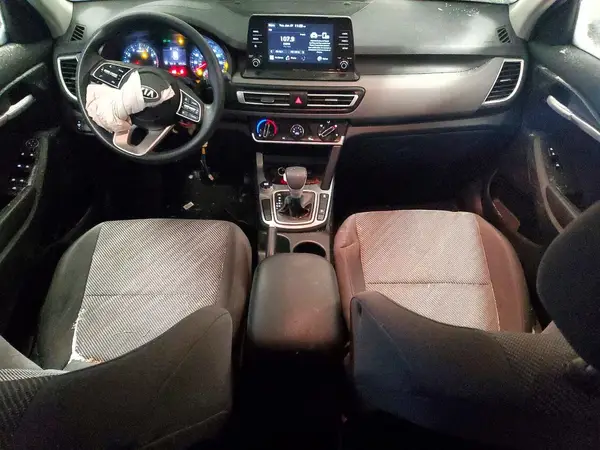 KNDEPCAA2M7048476 2021 KIA SELTOS - Image 8