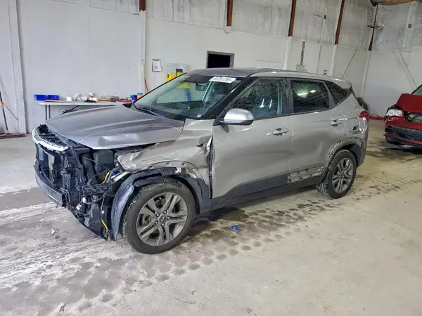 KNDEPCAA2M7082062 2021 KIA SELTOS - Image 1