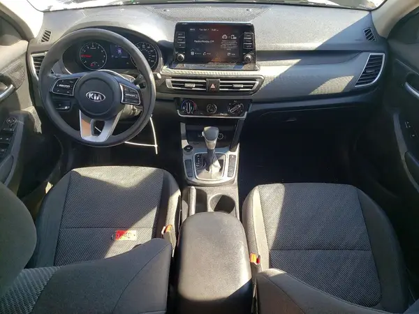 KNDEPCAA2M7112774 2021 KIA SELTOS - Image 8