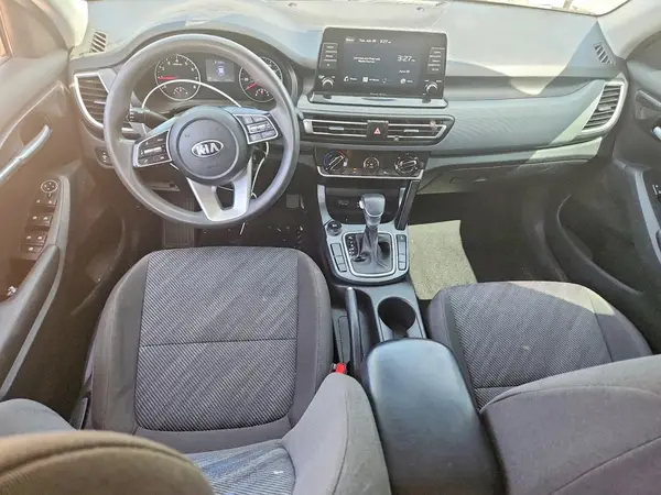 KNDEPCAA2M7129848 2021 KIA SELTOS - Image 8