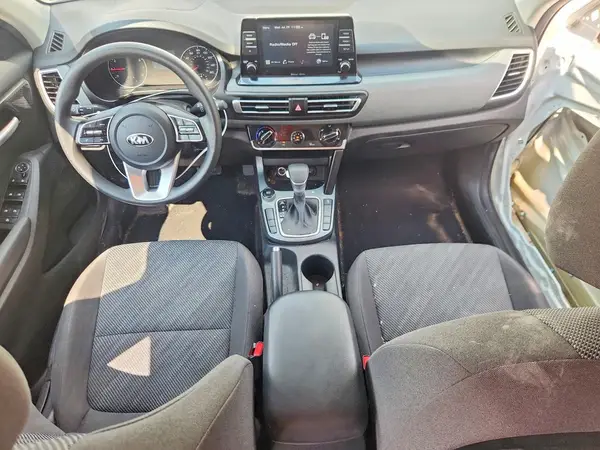 KNDEPCAA2M7136251 2021 KIA SELTOS - Image 8