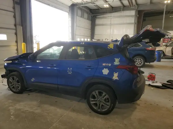 KNDEPCAA2M7158329 2021 KIA SELTOS - Image 2