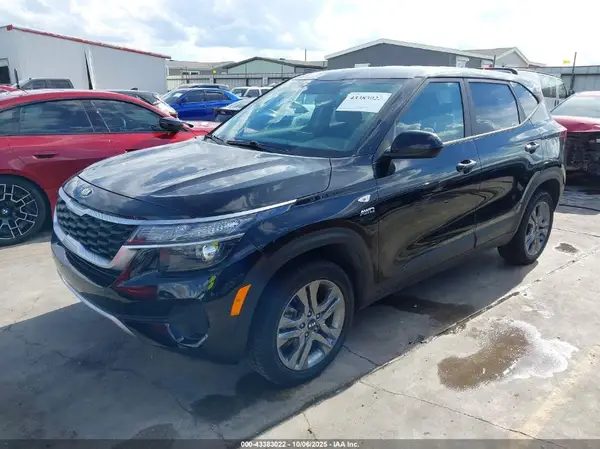 KNDEPCAA2M7177558 2021 KIA SELTOS - Image 2