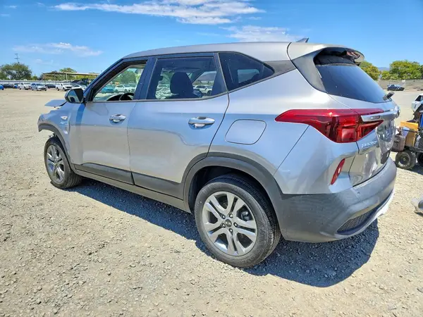 KNDEPCAA2M7186583 2021 KIA SELTOS - Image 2