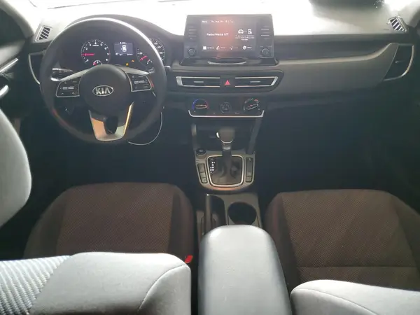 KNDEPCAA2M7213393 2021 KIA SELTOS - Image 8