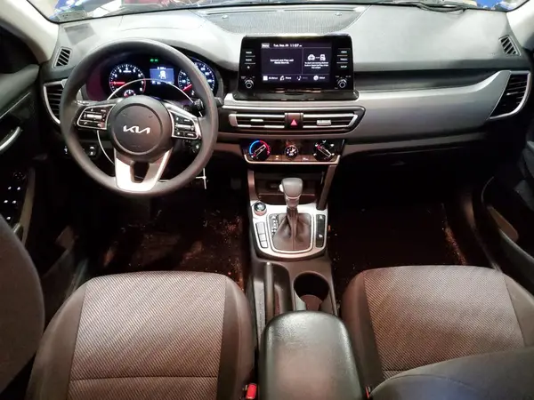 KNDEPCAA2N7246038 2022 KIA SELTOS - Image 8