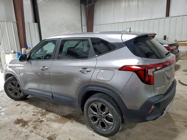 KNDEPCAA2R7481786 2024 KIA SELTOS - Image 2