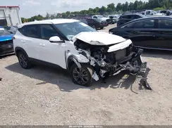 KNDEPCAA2R7603840 2024 KIA SELTOS