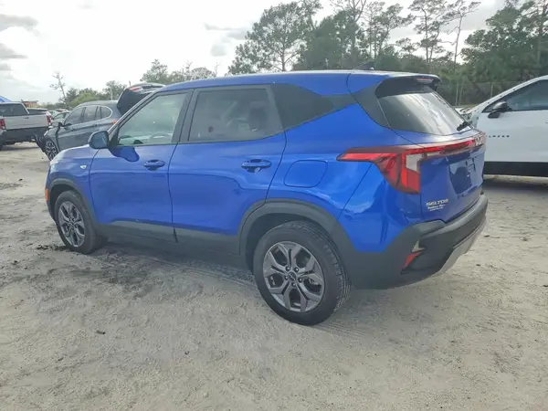 KNDEPCAA2R7626955 2024 KIA SELTOS - Image 2