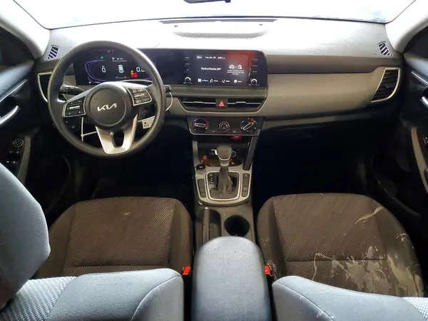 KNDEPCAA2S7780863 2025 KIA SELTOS - Image 8