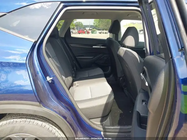 KNDEPCAA2S7799882 2025 KIA SELTOS - Image 8