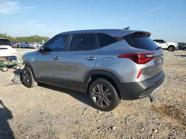 KNDEPCAA3M7049524 2021 KIA SELTOS - Image 2