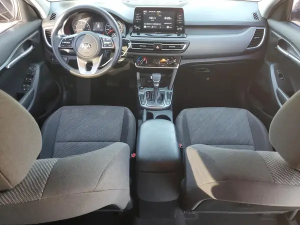 KNDEPCAA3M7049524 2021 KIA SELTOS - Image 8