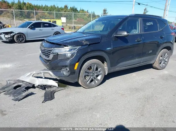 KNDEPCAA3M7051645 2021 KIA SELTOS - Image 2