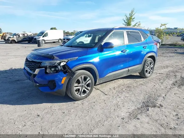 KNDEPCAA3M7081793 2021 KIA SELTOS - Image 2