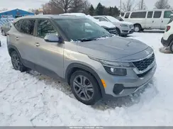 KNDEPCAA3M7157514 2021 KIA SELTOS