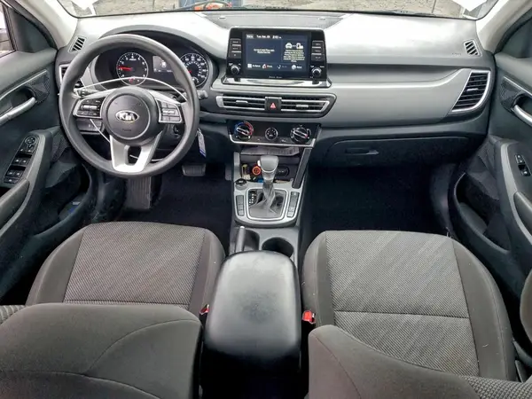 KNDEPCAA3M7165578 2021 KIA SELTOS - Image 8