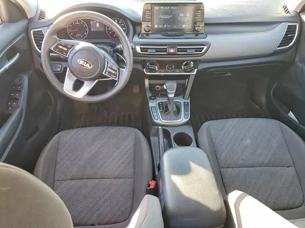 KNDEPCAA3M7172367 2021 KIA SELTOS - Image 8