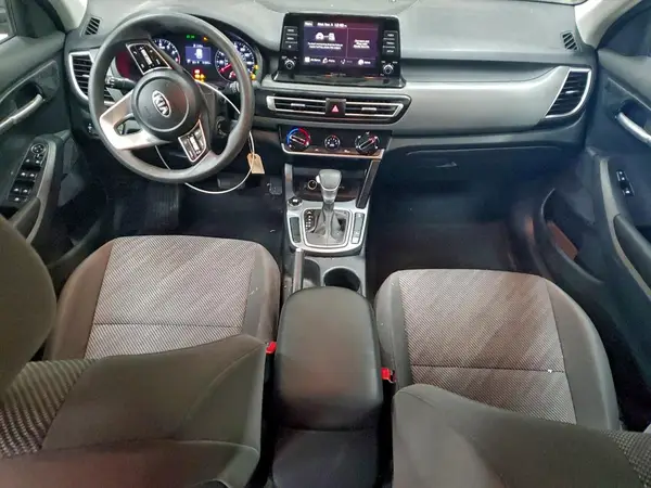KNDEPCAA3M7176595 2021 KIA SELTOS - Image 8
