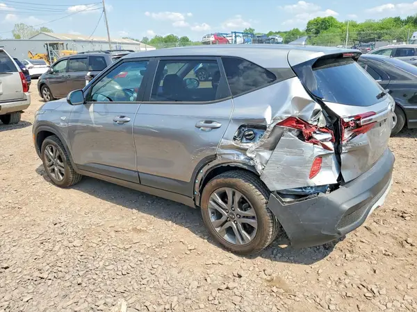 KNDEPCAA3M7188648 2021 KIA SELTOS - Image 2