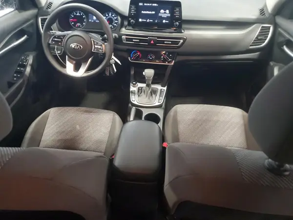 KNDEPCAA3M7214049 2021 KIA SELTOS - Image 8