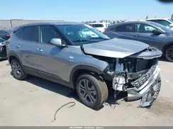 KNDEPCAA3P7370676 2023 KIA SELTOS