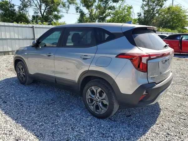 KNDEPCAA3S7740906 2025 KIA SELTOS - Image 2