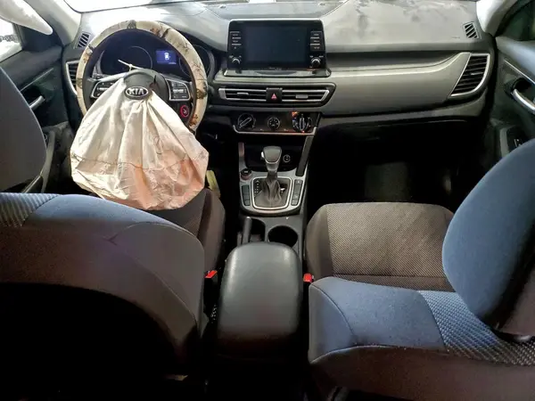 KNDEPCAA4M7095900 2021 KIA SELTOS - Image 8