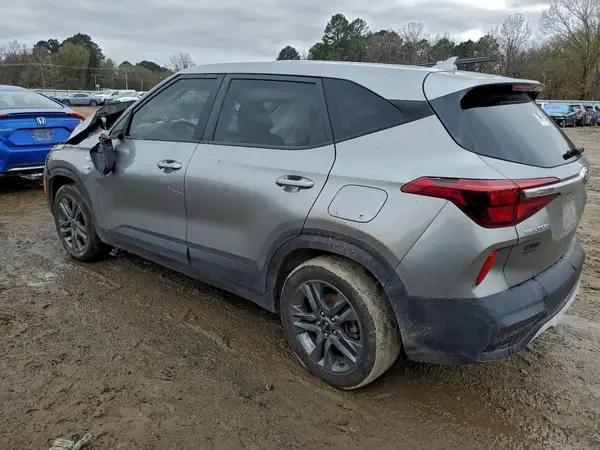 KNDEPCAA4M7107401 2021 KIA SELTOS - Image 2