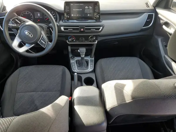 KNDEPCAA4M7108158 2021 KIA SELTOS - Image 8