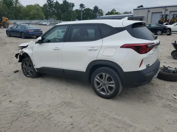 KNDEPCAA4M7118303 2021 KIA SELTOS - Image 2