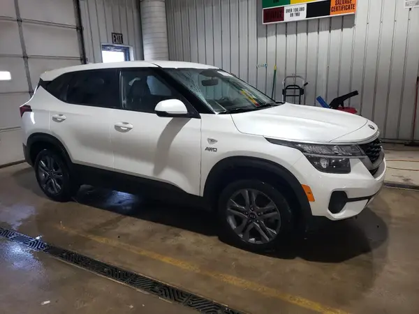 2021 KIA SELTOS COPART lot 58393665 auction photo 4