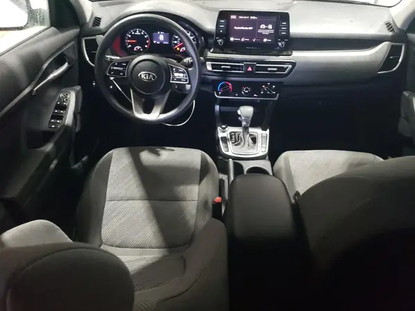 KNDEPCAA4M7138115 2021 KIA SELTOS - Image 8