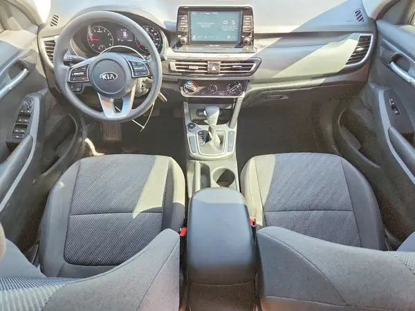 KNDEPCAA4M7140074 2021 KIA SELTOS - Image 8