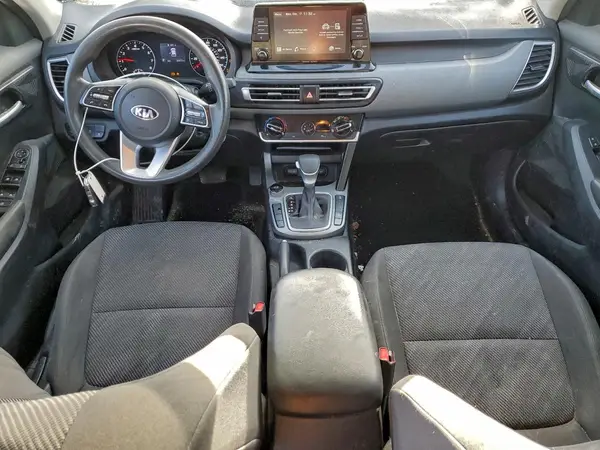 KNDEPCAA4M7162933 2021 KIA SELTOS - Image 8