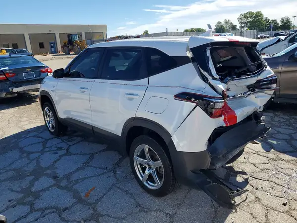 KNDEPCAA4M7213184 2021 KIA SELTOS - Image 2