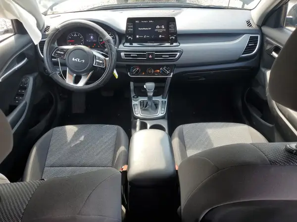 KNDEPCAA4N7238247 2022 KIA SELTOS - Image 8