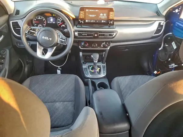 KNDEPCAA4N7257610 2022 KIA SELTOS - Image 8