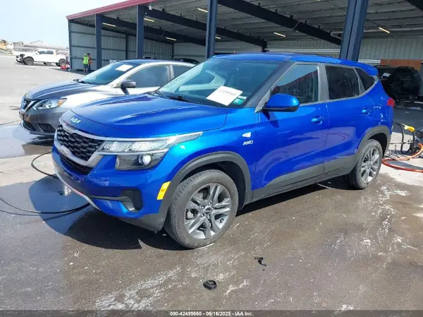 KNDEPCAA4N7317241 2022 KIA SELTOS - Image 2