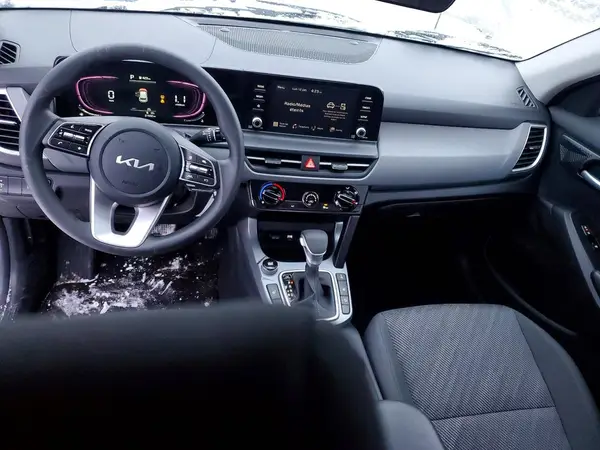 KNDEPCAA4R7533192 2024 KIA SELTOS - Image 8