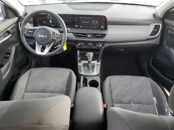 KNDEPCAA4R7564197 2024 KIA SELTOS - Image 8
