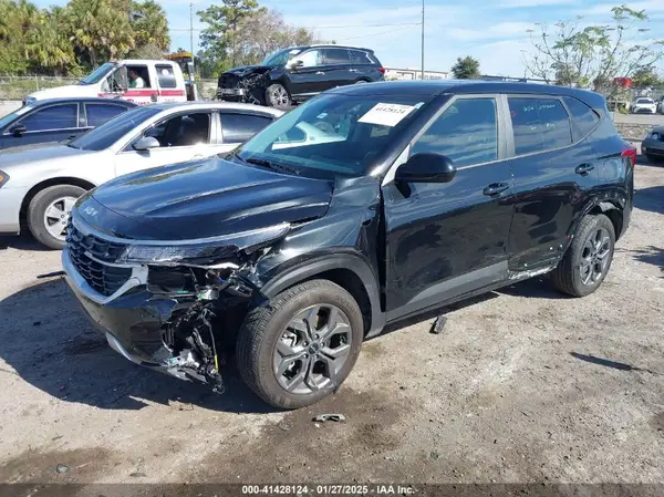 KNDEPCAA4R7583574 2024 KIA SELTOS - Image 2