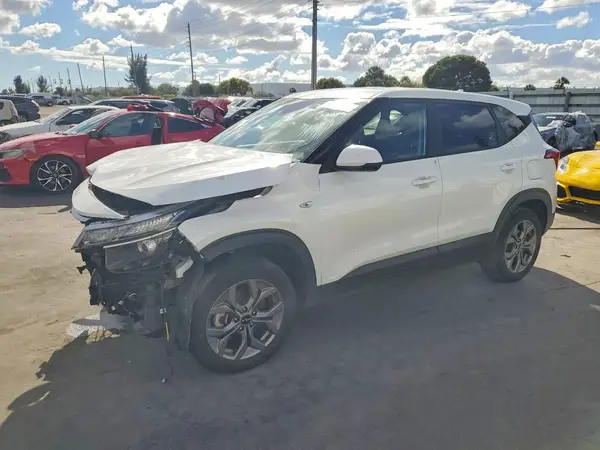 KNDEPCAA4R7599029 2024 KIA SELTOS - Image 1