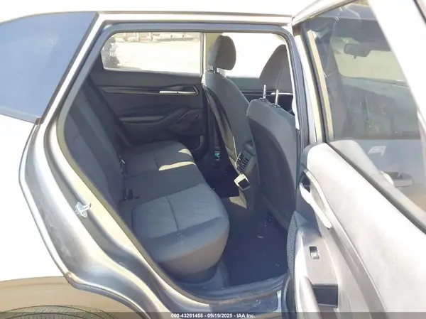 KNDEPCAA4R7621403 2024 KIA SELTOS - Image 8