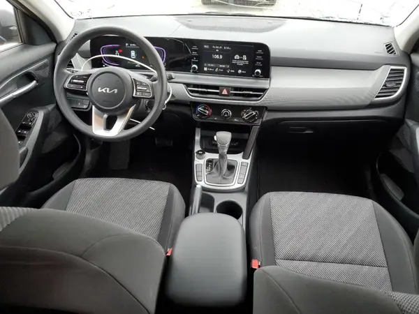 KNDEPCAA4S7814771 2025 KIA SELTOS - Image 8